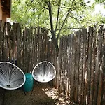 Closson Getaway - Courtyard - Railyard And Plaza