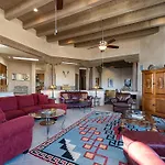 Dorthia Garden Retreat & Views