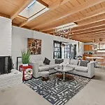 428 Alta Vista