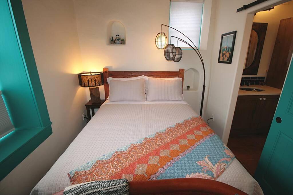 Holiday home Closson - Stylish - Near Plaza - Queen Bed Santa Fe