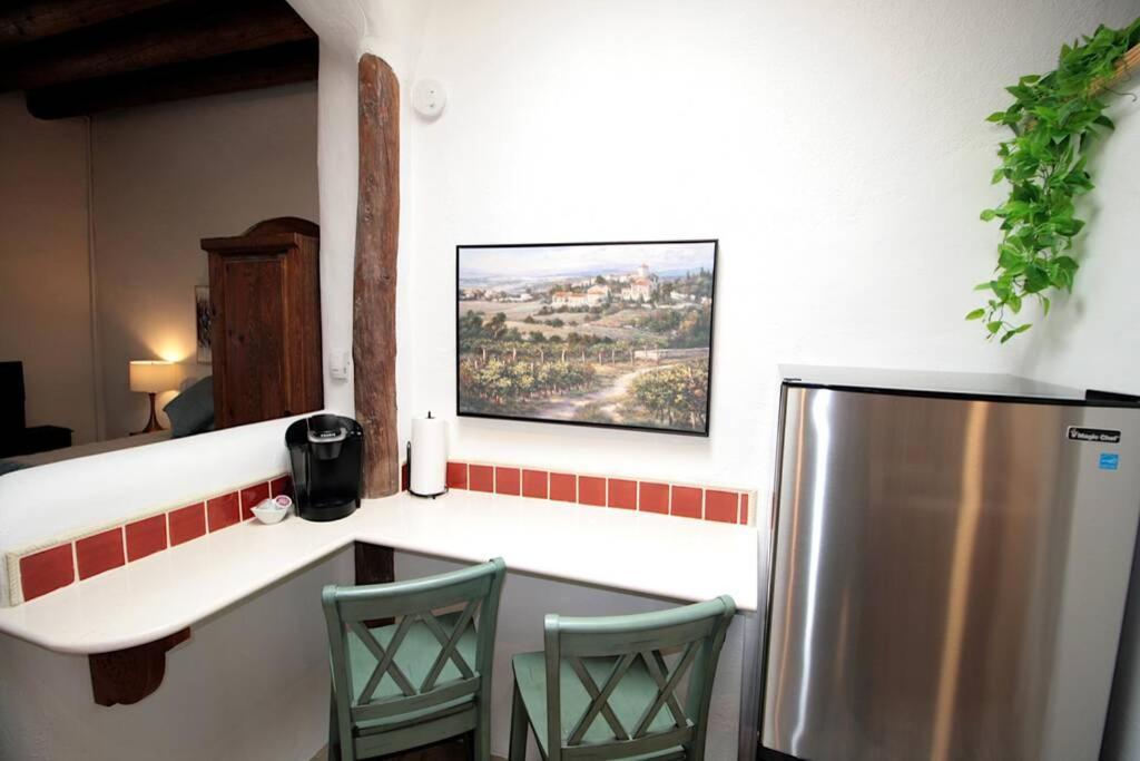 Closson Getaway - Courtyard - Railyard And Plaza Holiday home *