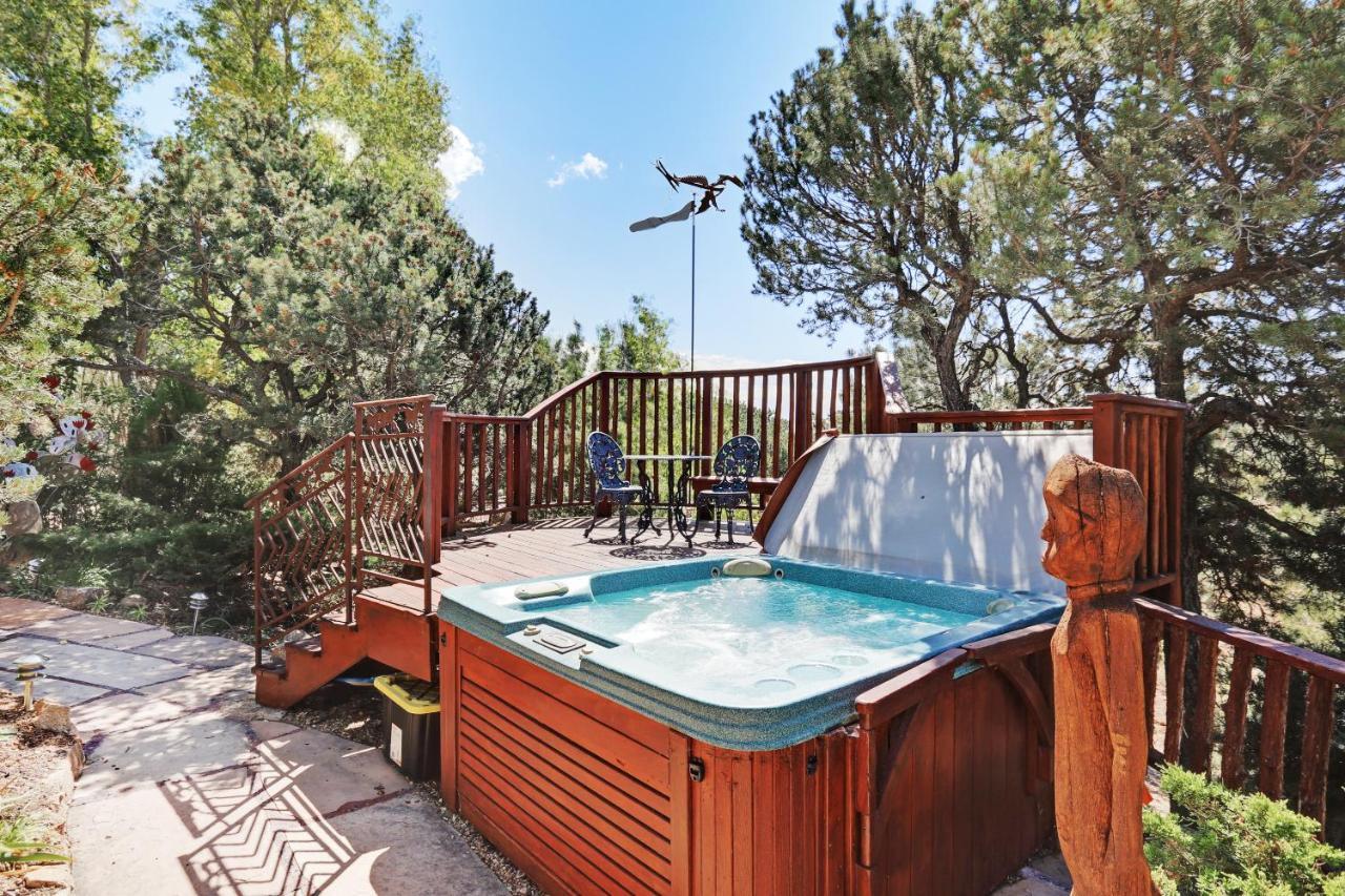 Sunlit Hills Art And Views Holiday home Santa Fe
