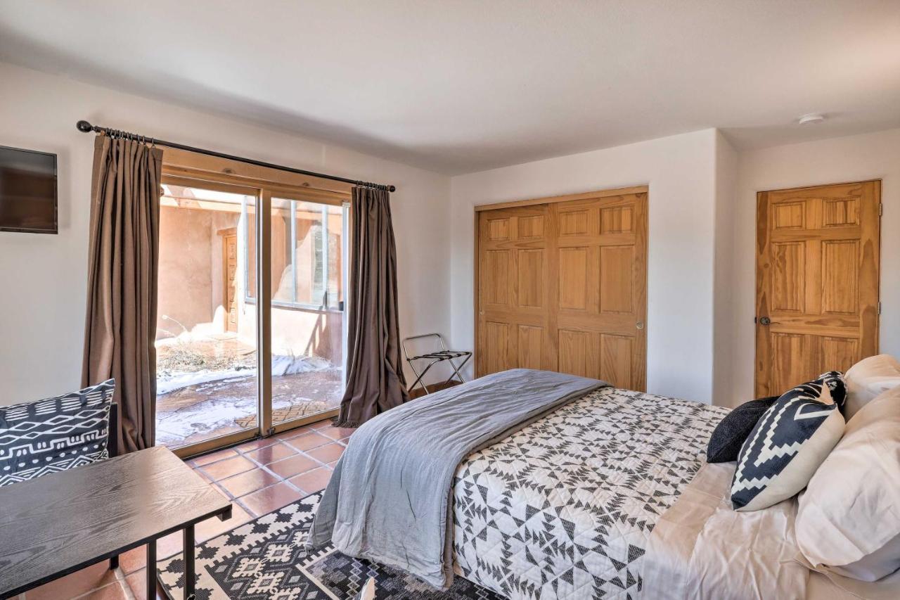 Casa Al Reves Pueblo-style House With Views! Holiday home Santa Fe