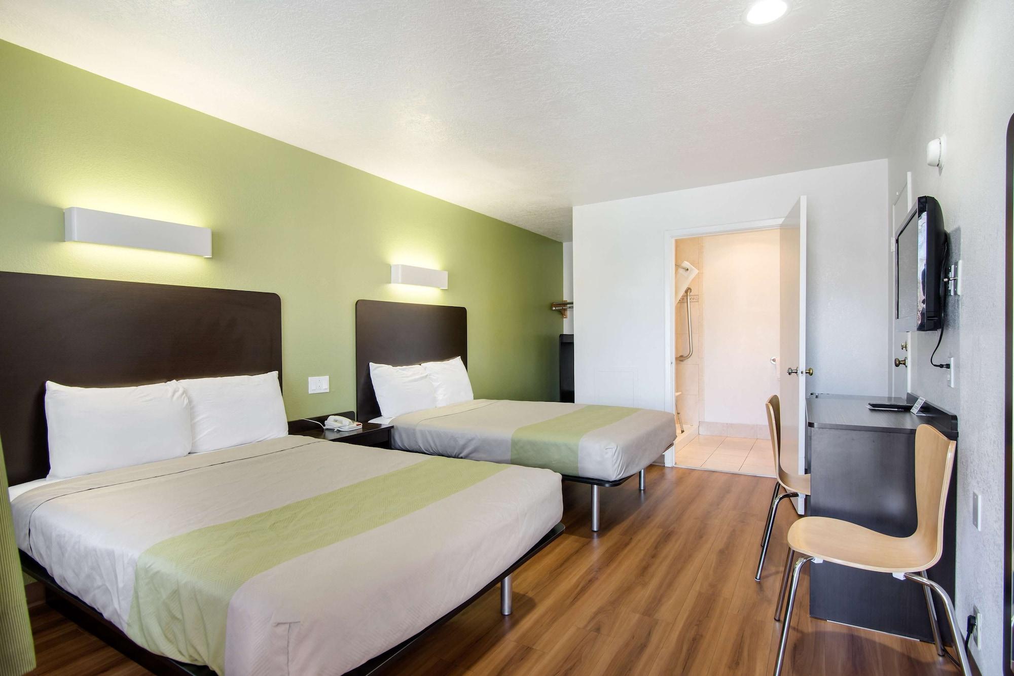 Hotel 6-santa Fe, Nm - Downtown Santa Fe