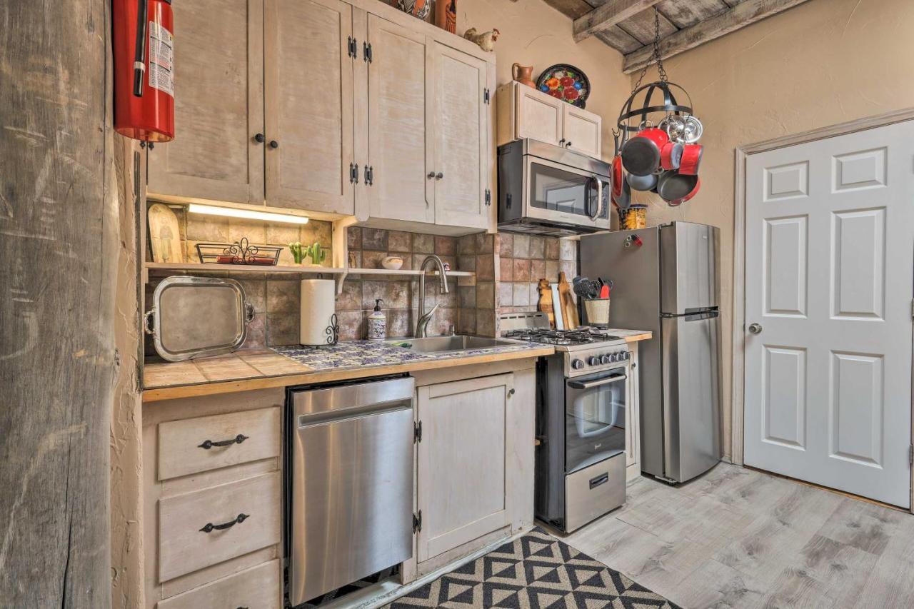 Authentic Adobe Abode Less Than 1 Mile To Sante Fe Plaza!