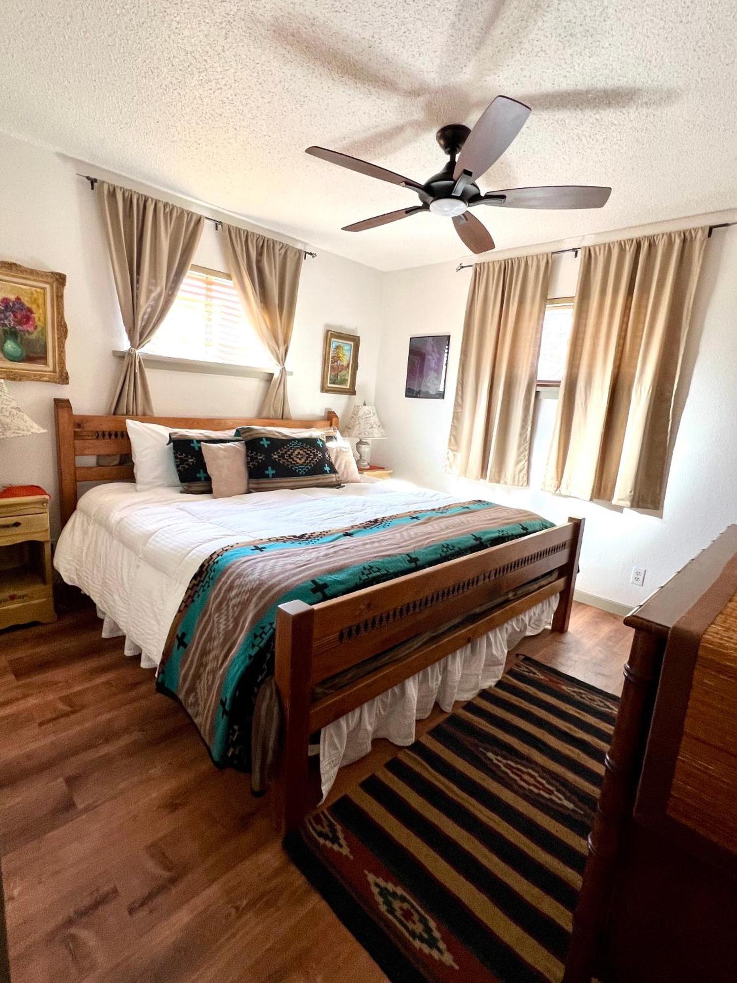 Holiday home Downtown Historic East-side Coyote House 2b 2ba *