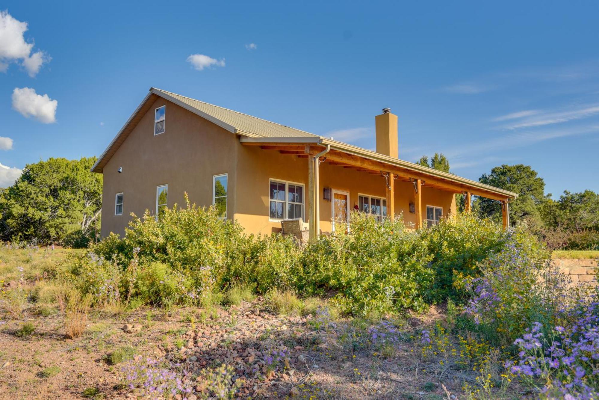 Holiday home Hidden Gem - Nestled In Tesuque Hills! *