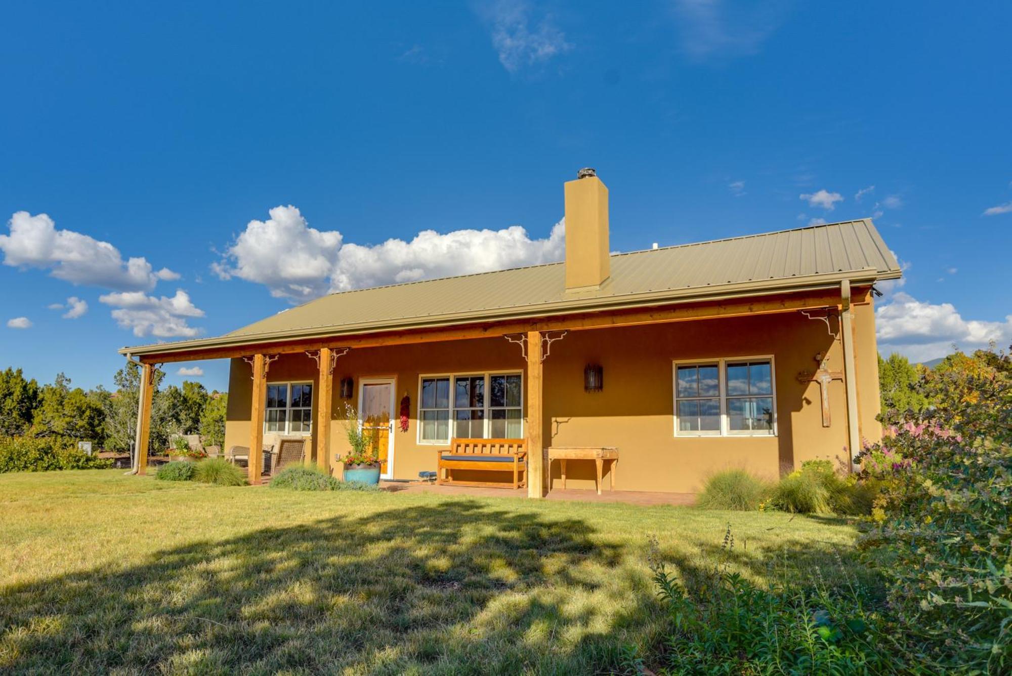 Hidden Gem - Nestled In Tesuque Hills! *