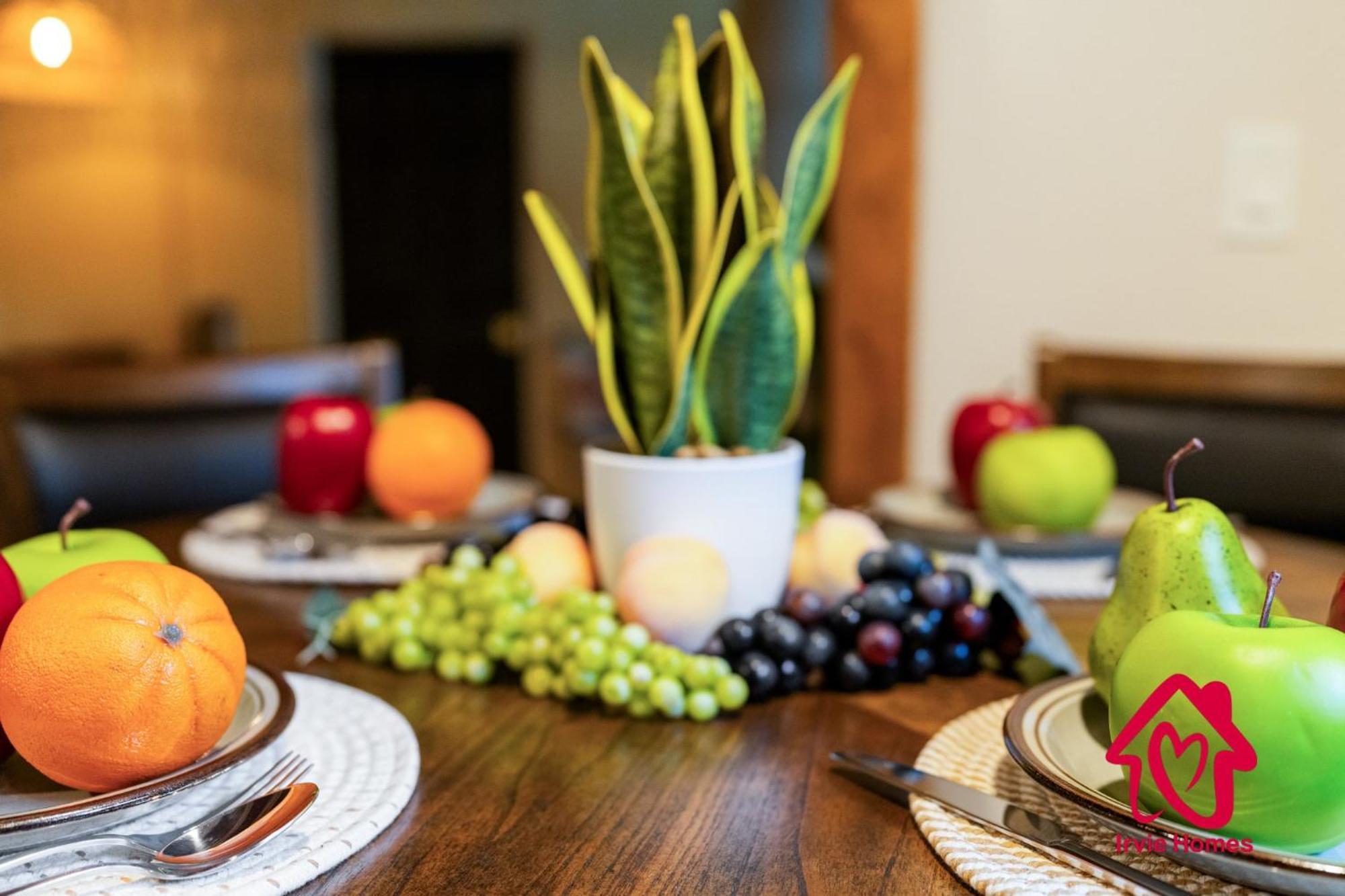Holiday home Charming Adobe Revival- An Irvie *