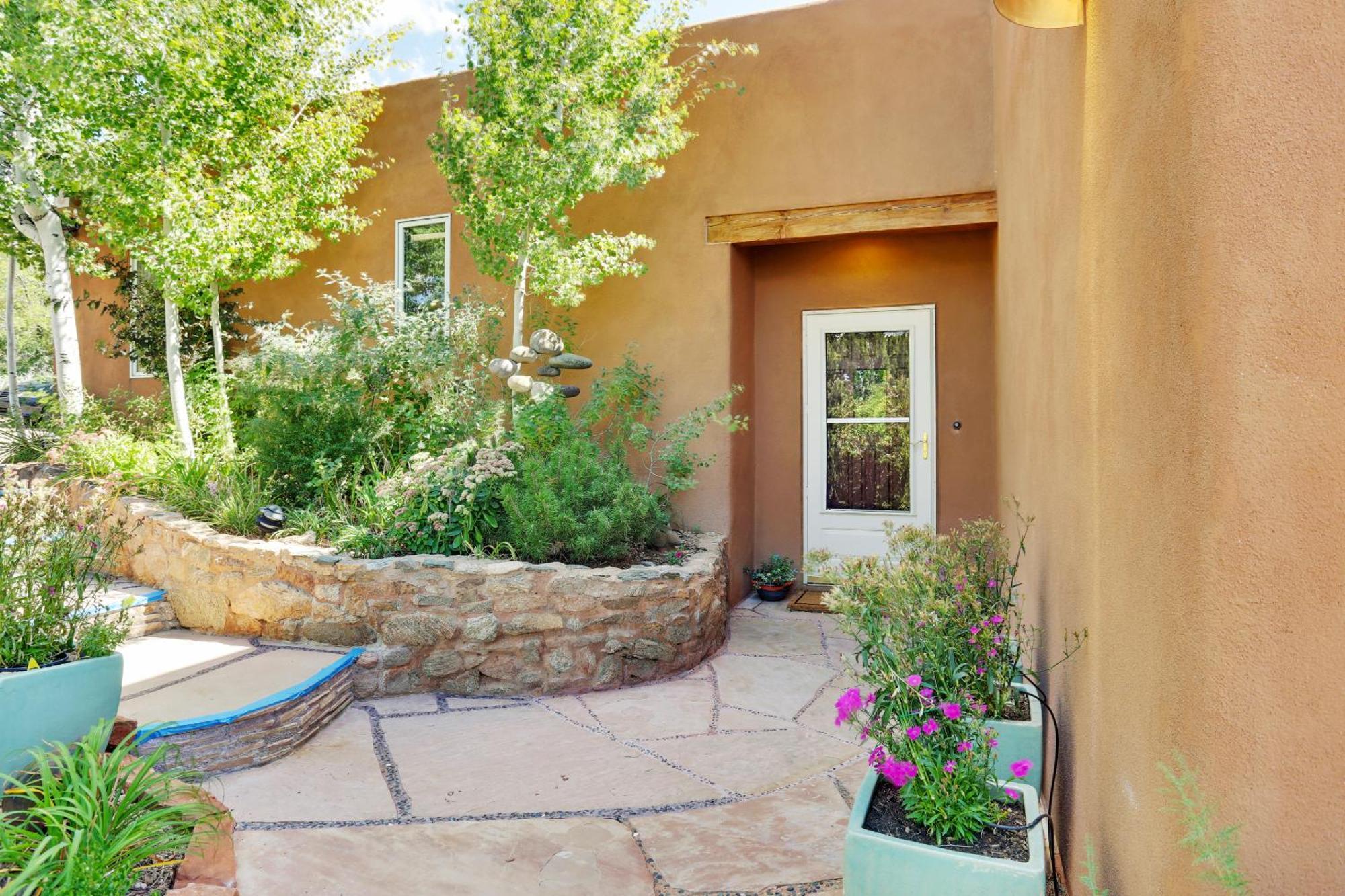 Sunlit Hills Art And Views Holiday home Santa Fe