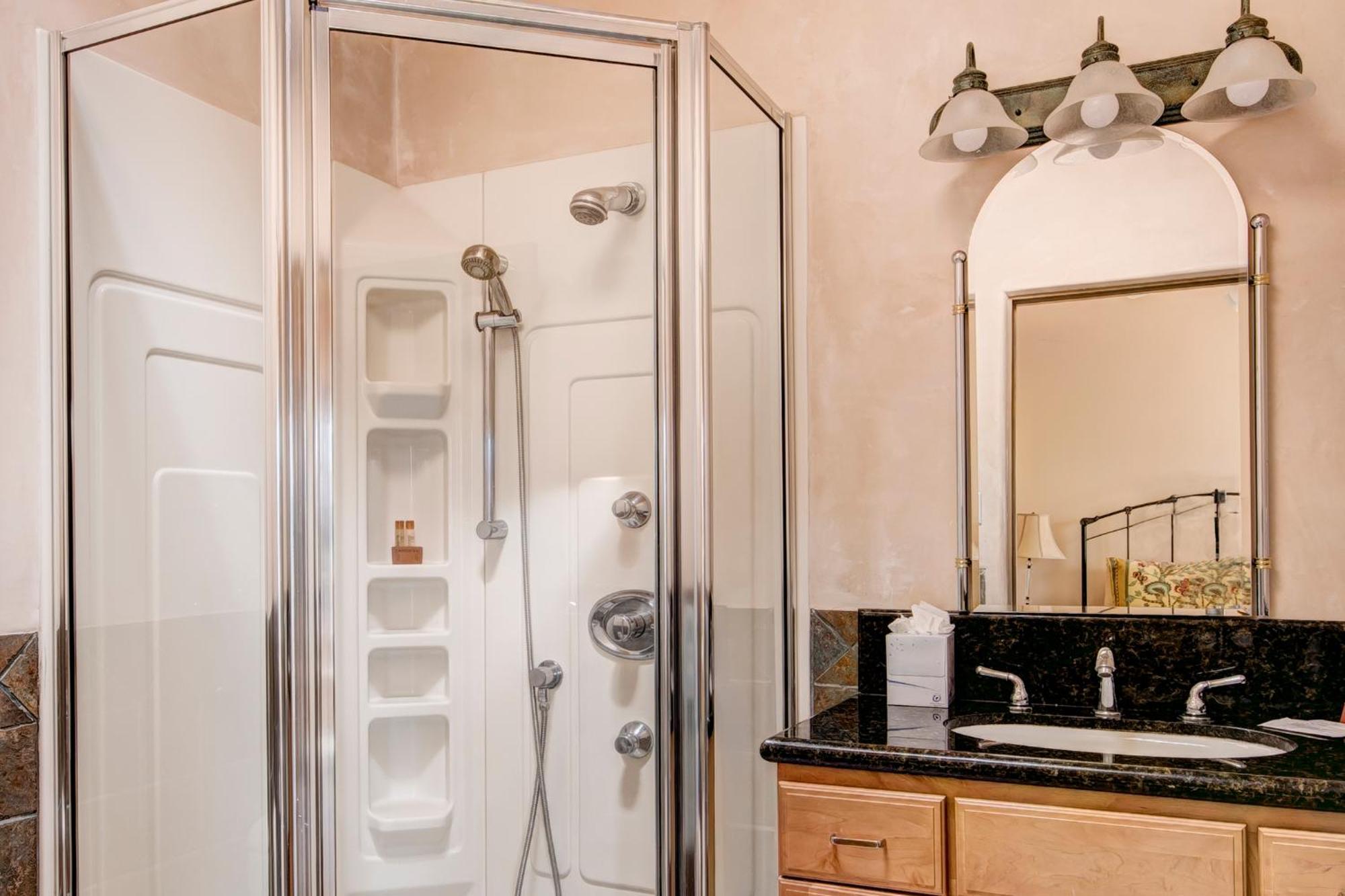 Holiday home Dorthia Garden Retreat & Views *