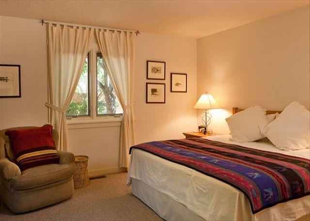 Puertas De Canyon Road Two-bedroom *