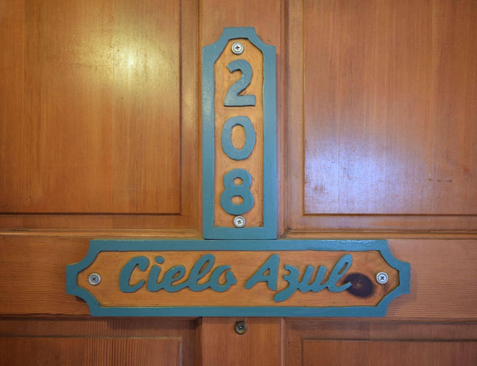 Otra Vez En Hotel Santa Fe