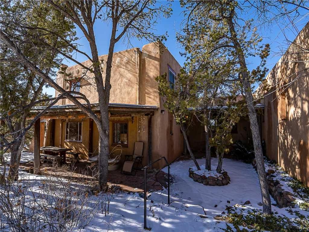 Sun Mountain View, 2 Bedrooms, Fireplace, Balcony, Sleeps 6 Santa Fe
