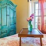 Cozy Adobe Casita 1 Mile To Santa Fe Plaza!