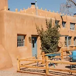 Pueblo Bonito Inn