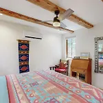 Casa Escondida