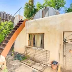 Adobe Studio 2 Blocks To Downtown Santa Fe Plaza!