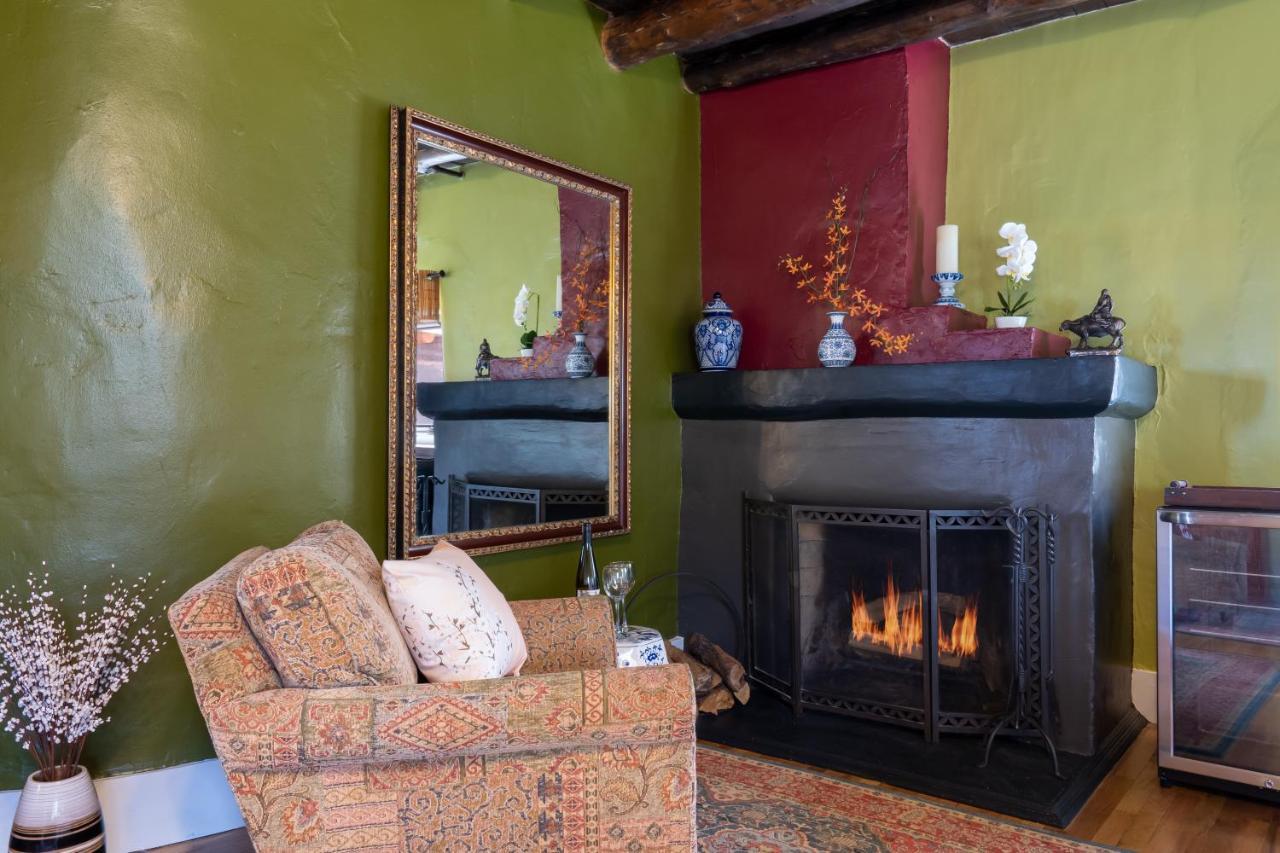 Bed & Breakfast Of The Turquoise Bear