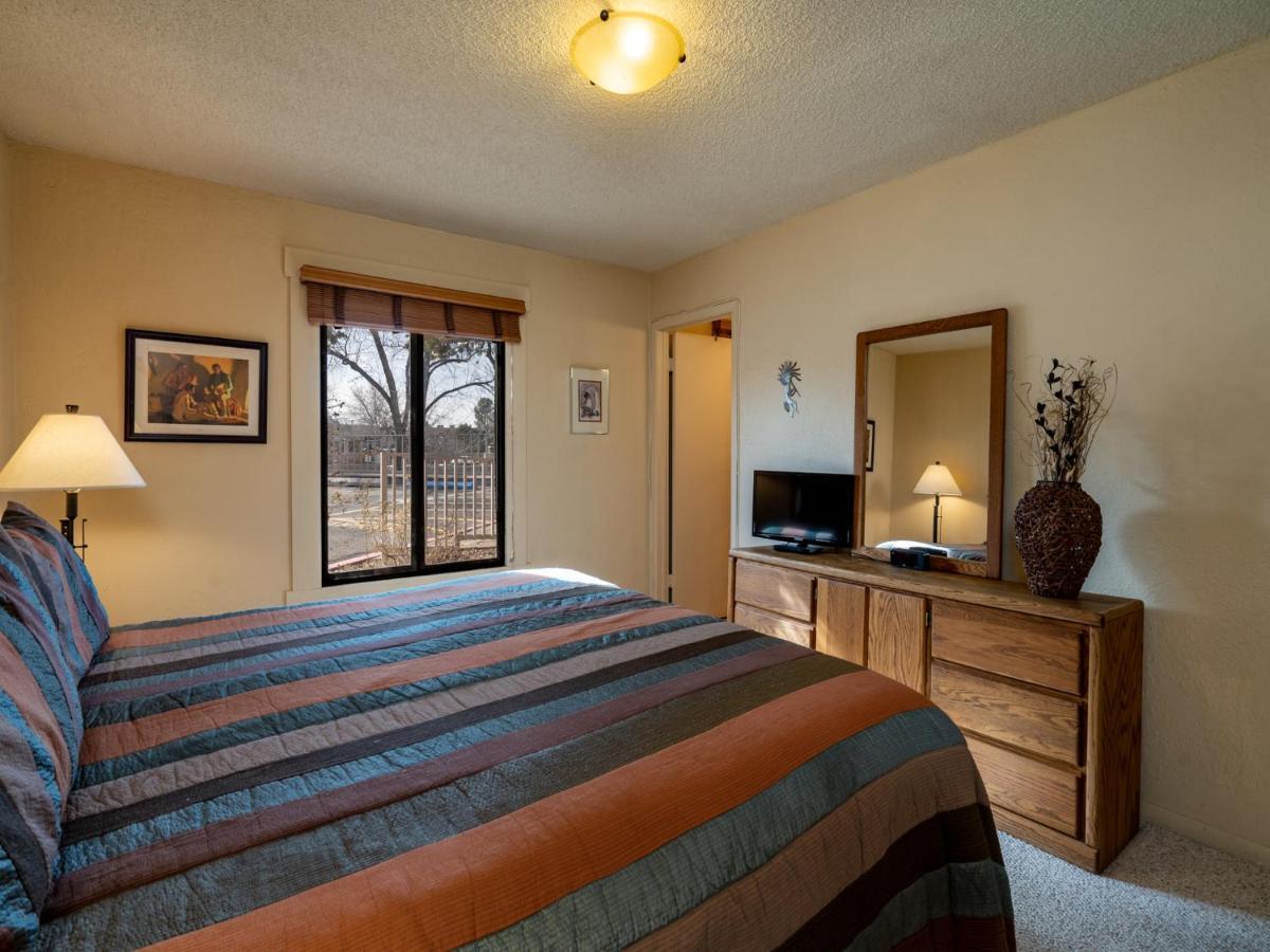 Apartment Artist Road #31 Santa Fe