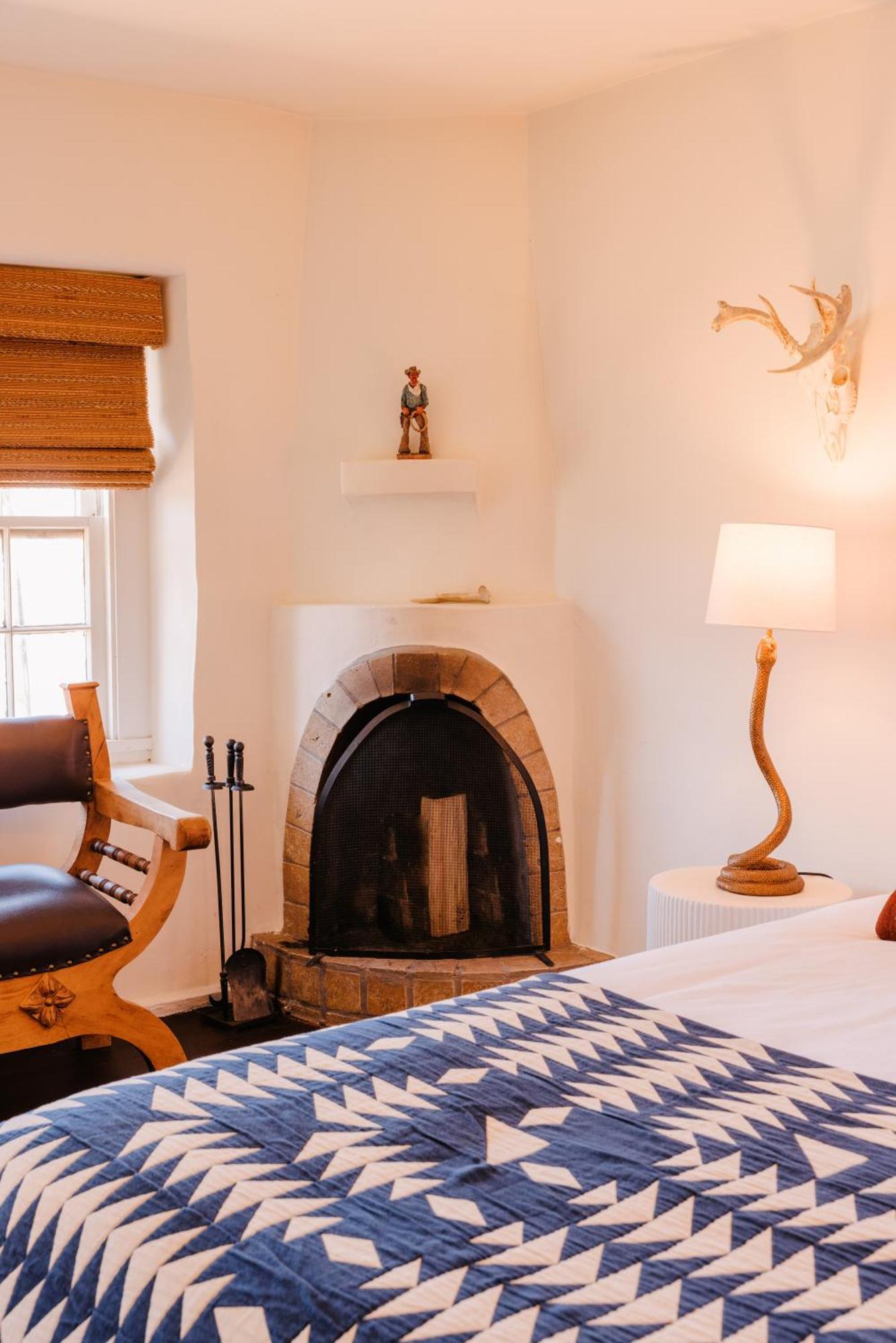 Pueblo Bonito Inn Inn