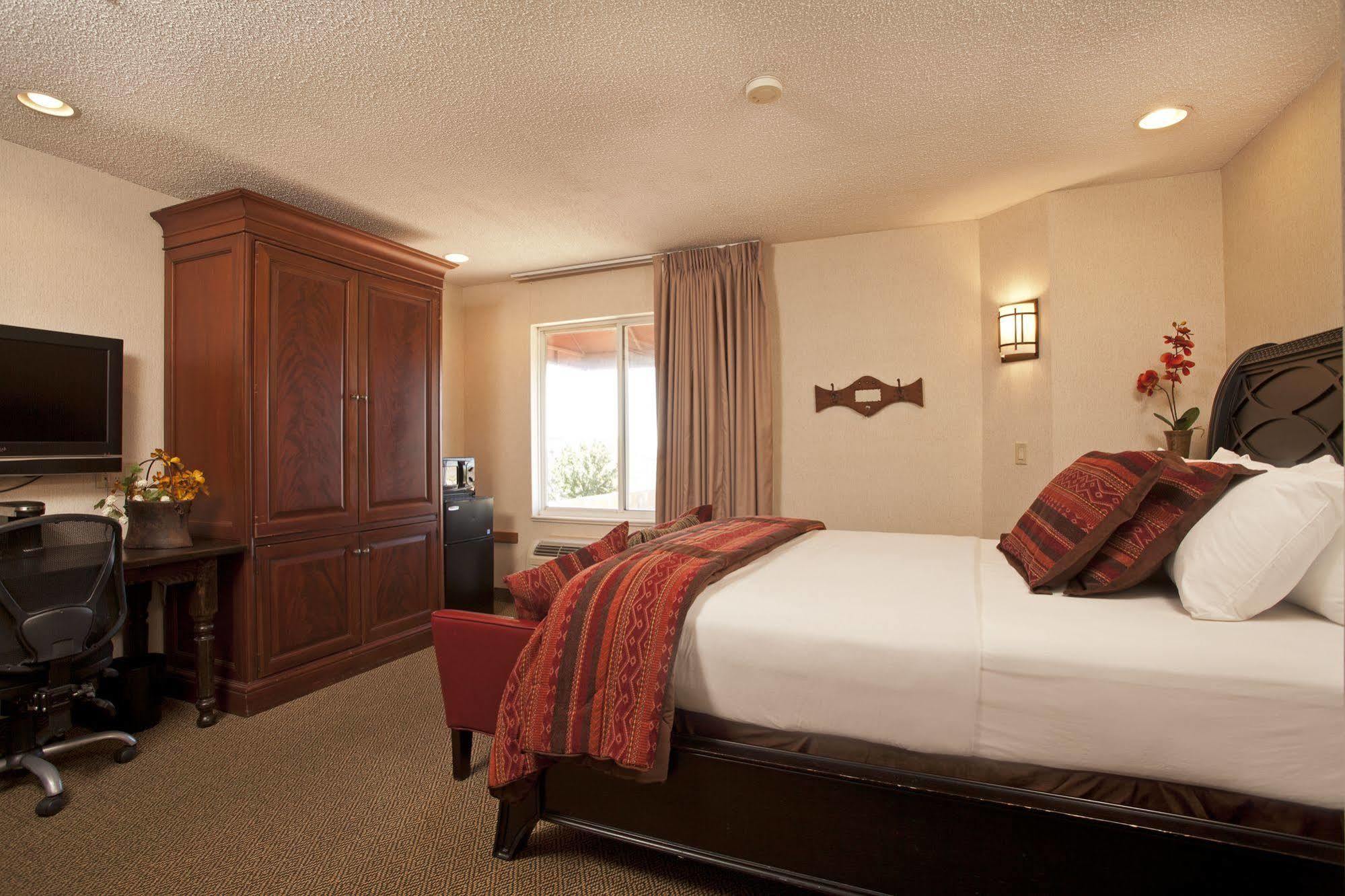 At Santa Fe, Surestay Collection By Western Hotel Santa Fe