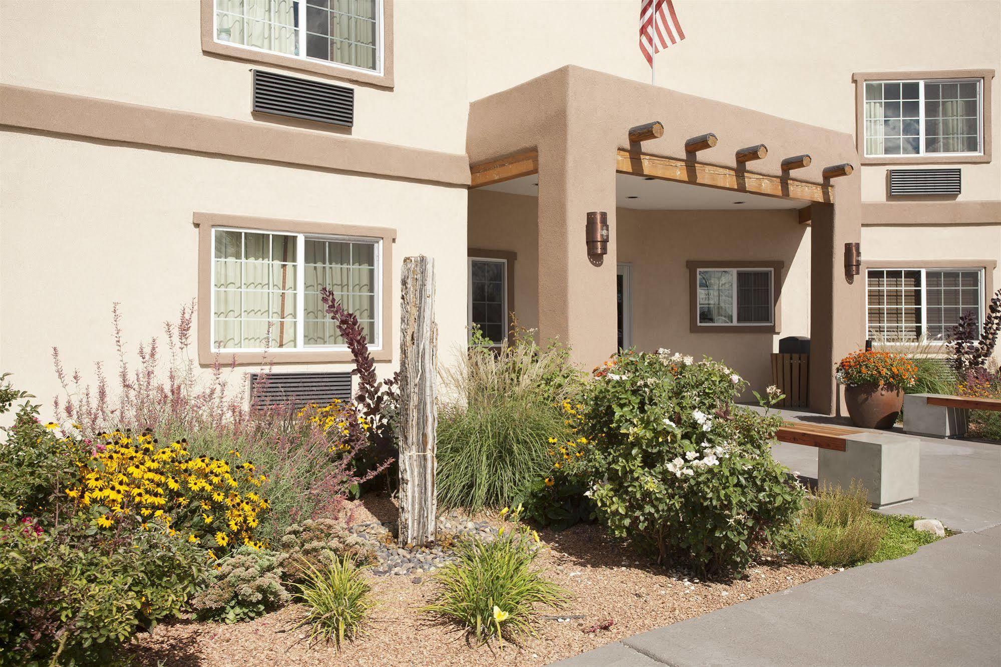 Hotel Econo &
