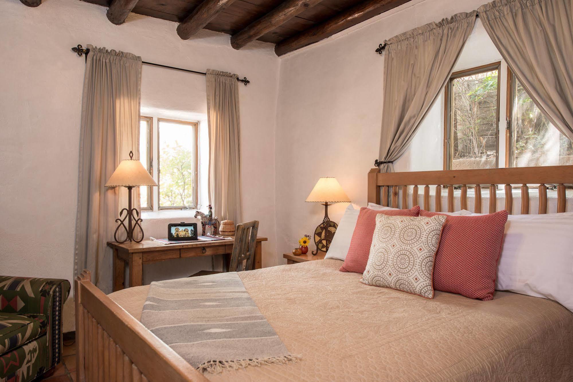 Bed & Breakfast Of The Turquoise Bear Santa Fe