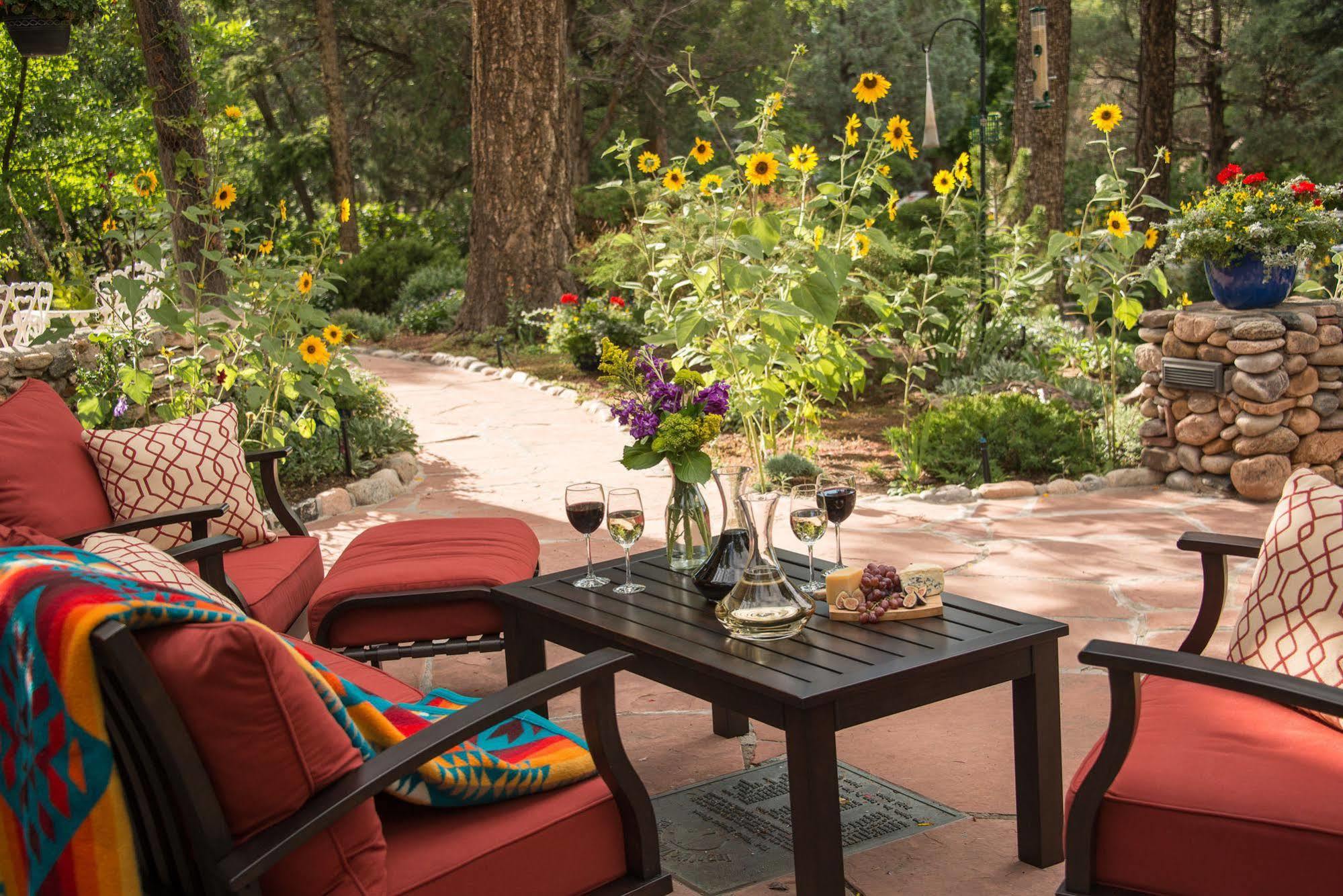 Of The Turquoise Bear Bed & Breakfast